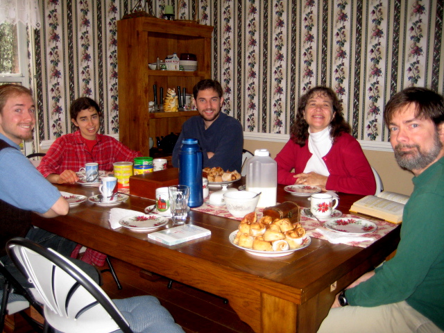 Christmas Day Breakfast--cinnamon rolls!